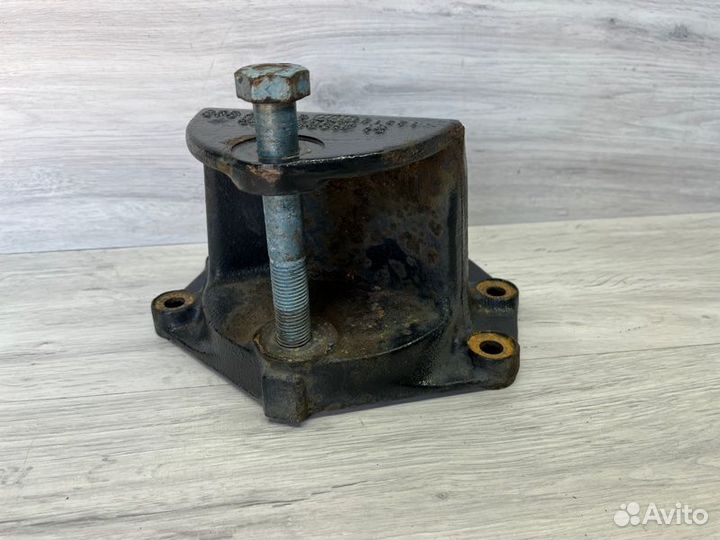 Кронштейн Крепление Полу рессоры Man Tgl