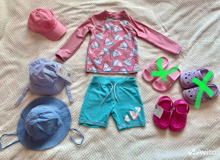 Купальник, панама, сабо, бейсболки