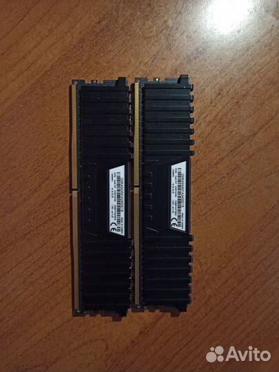 Оперативная память Corsair Vengeance LPX DDR4 2x4G