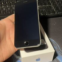 iPhone SE, 64 ГБ