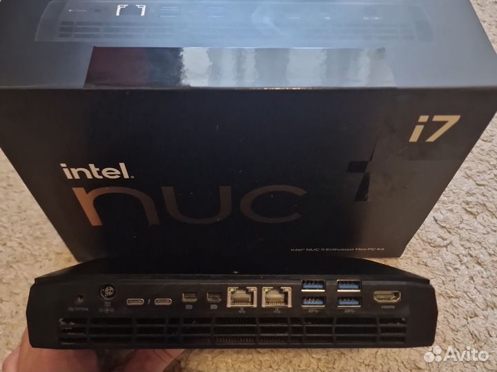 Intel nuc canyon i7 с видео AMD Vega4GB, 32Gb, 1Tb