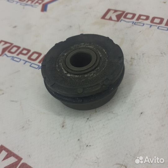 Сайлентблок продольного рычага audi 100