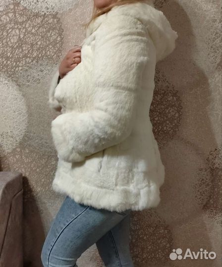 Продам шубку (кролик) размер S