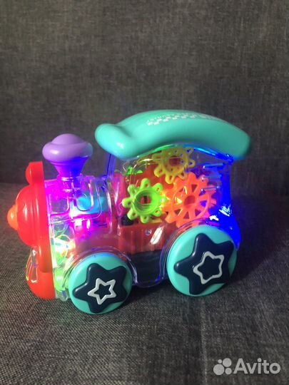 Паровозик музыкальный с шестерёнками