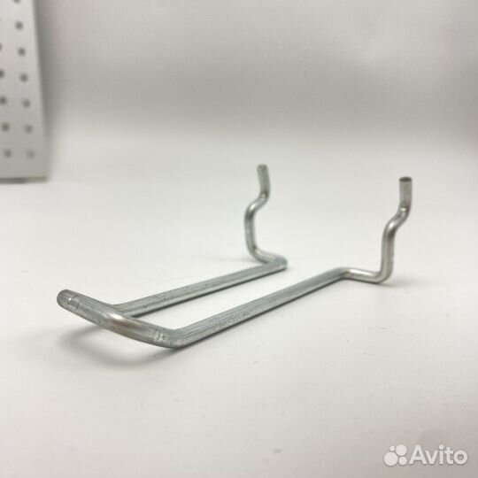 Еврокрючок для перфорированной панели L100мм d4