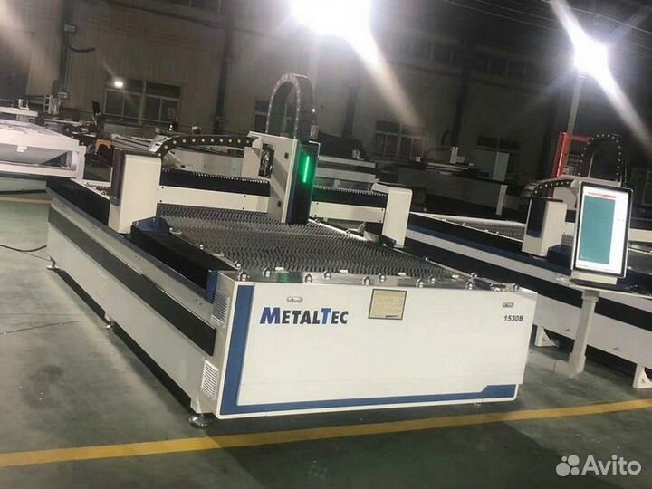 Станок для резки металла 2000W MetalTec 1530B