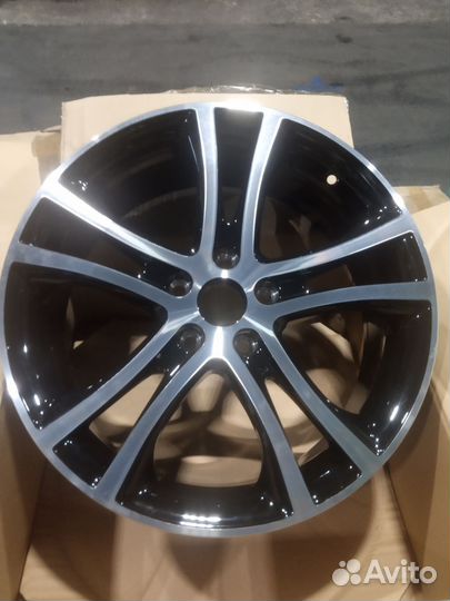 2 диска Volkswagen (VV27) 7x18 5x112 ET 43 Di