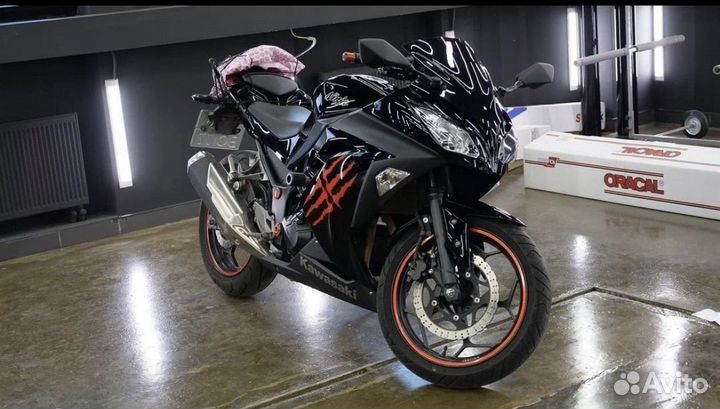 Мотоцикл ninja 300