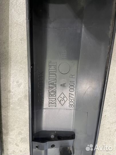 Накладка двери передняя правая renault megane 3