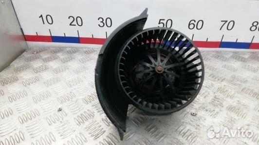 Моторчик печки volkswagen amarok 1 (YML20KK01)