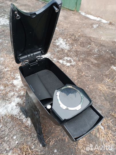 Подлокотник для автомобиля