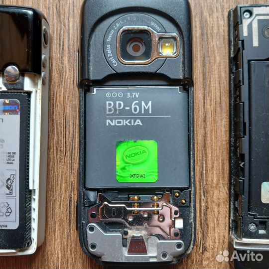 Мобильные телефоны