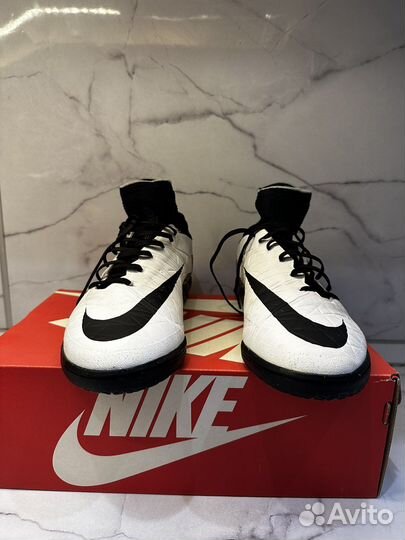 Футзалки nike hypervenom