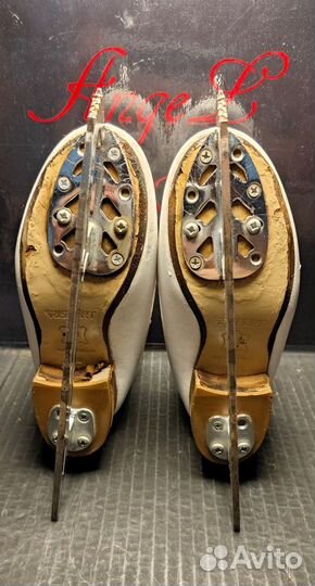 Коньки фигурные Risport RF 3 Pro 200