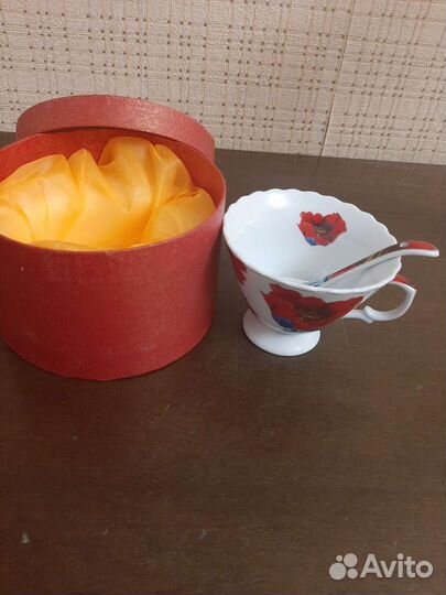 Блюдца лфз, чашечка, стаканы, тарелки для торта