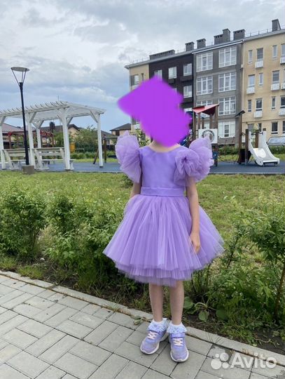 Платье для девочки празднничное, нарядное