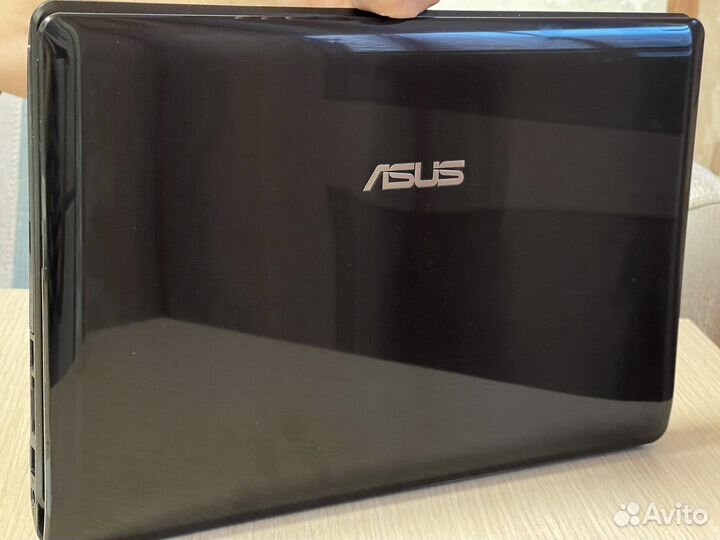 Asus x52j