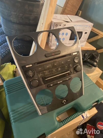 Магнитола / центральная панель