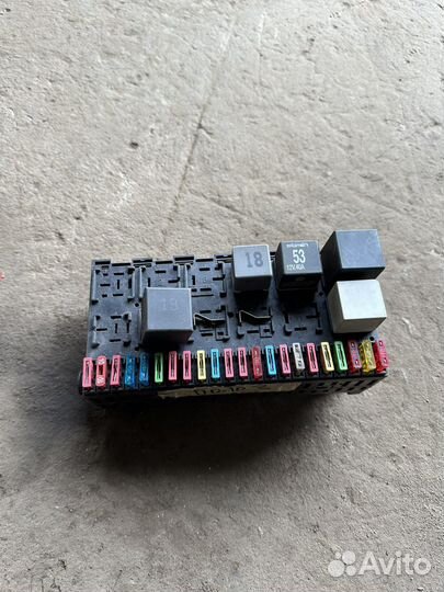 Polo 3 блок предохранителей