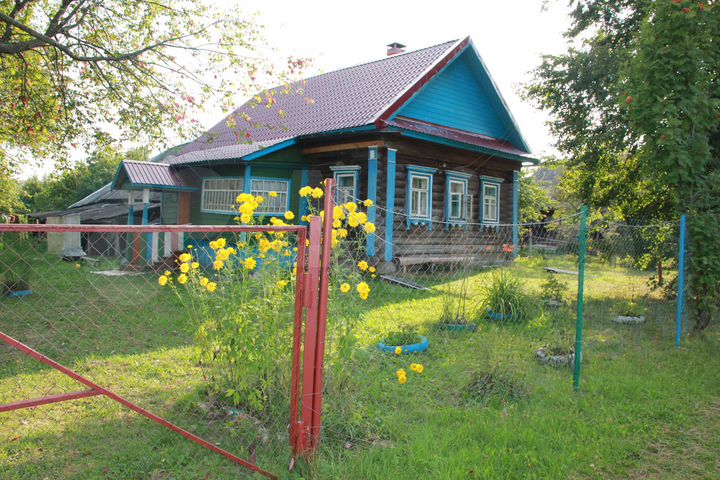 Дом 27,6 м² на участке 32 сот.