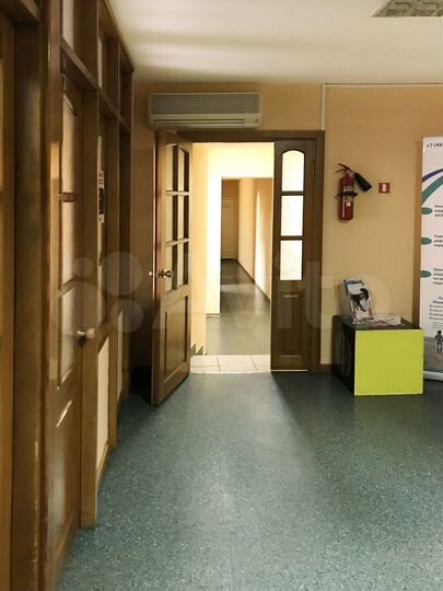 Офисное помещение, 307 м²