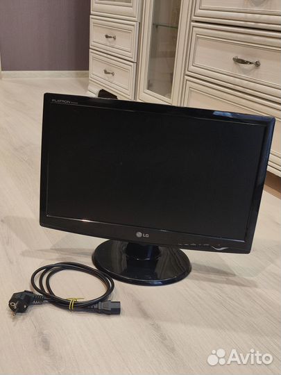 Мониторы LG flatron и LG 22MP65DA