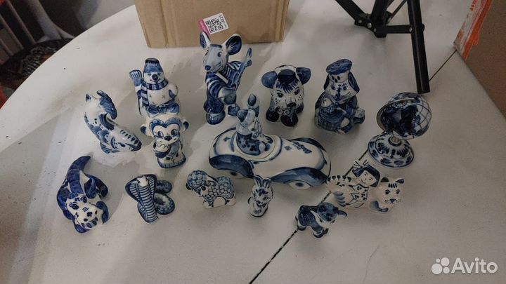 Фигурки гжель
