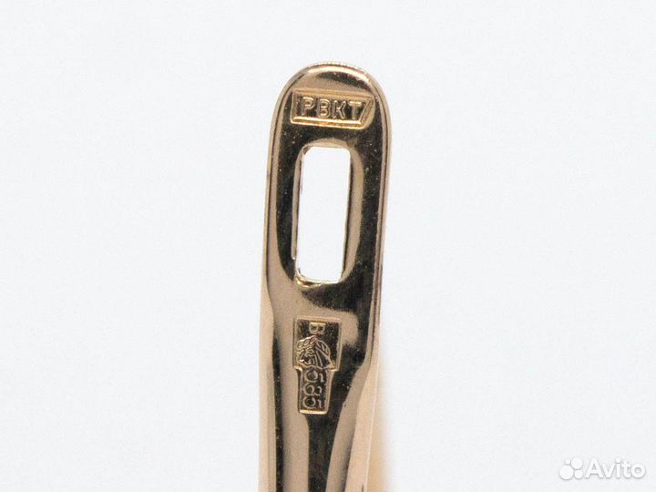 Золотые серьги с фианитами