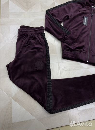 Костюм спортивный велюровый