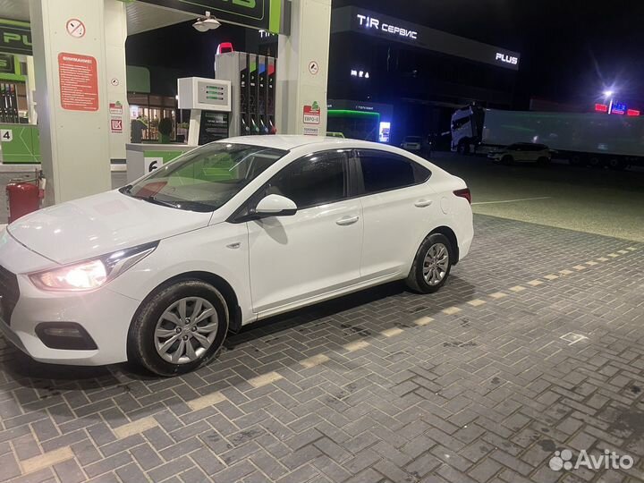 Hyundai Solaris 1.6 AT, 2019, 270 000 км