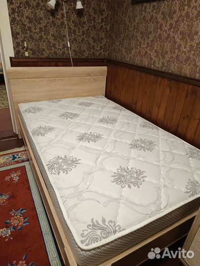 Кровать с матрасом 120х200 бу