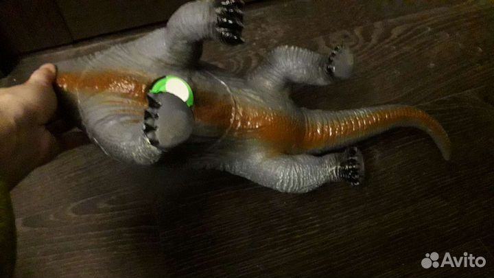 Огромные детализированные динозавры