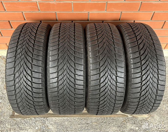Goodyear UltraGrip Ice 2 225/55 R17 101T
