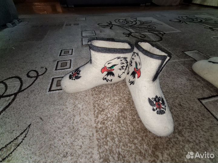 Чуни,валенки мужские белые