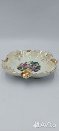 Антикварная пепельница.Галантные сцены.Германия