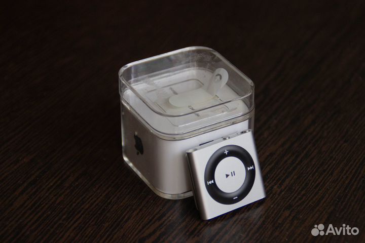 iPod shuffle 4