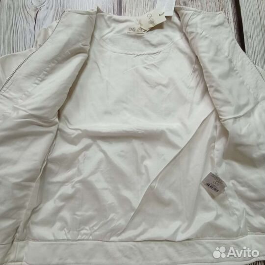 Куртка на девочку новая 164