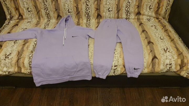 Спортивный костюм женский