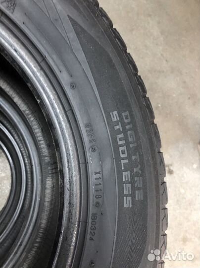 Dunlop Winter Maxx SJ8 225/65 R17