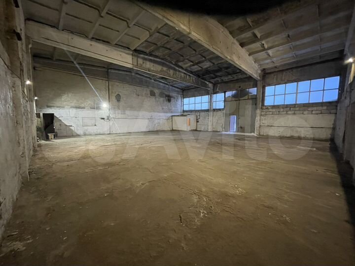 Склад, 317 м²