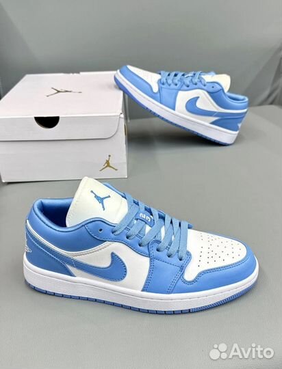 Кроссовки Air Jordan 1 low university blue