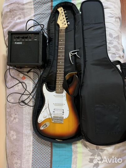 Электрогитара с комбиком для левши