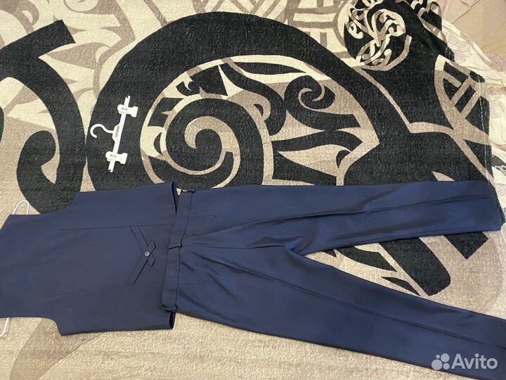 Продам школьный костюм baloven на мальчика