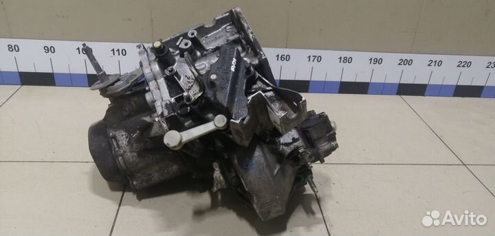 МКПП (механическая коробка переключения передач) 4