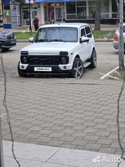 LADA 4x4 (Нива) 1.7 МТ, 2012, 80 000 км