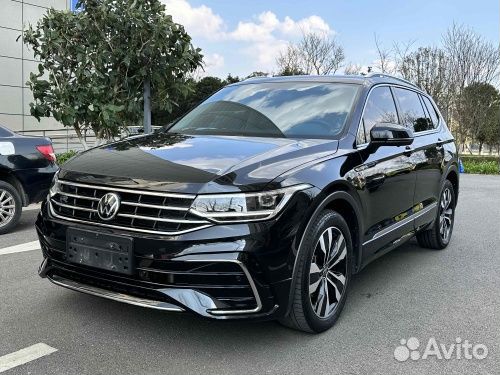Volkswagen Tiguan L 2.0 AMT, 2021, 43 850 км