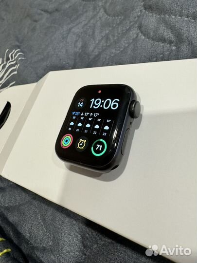 Часы apple watch se 40mm