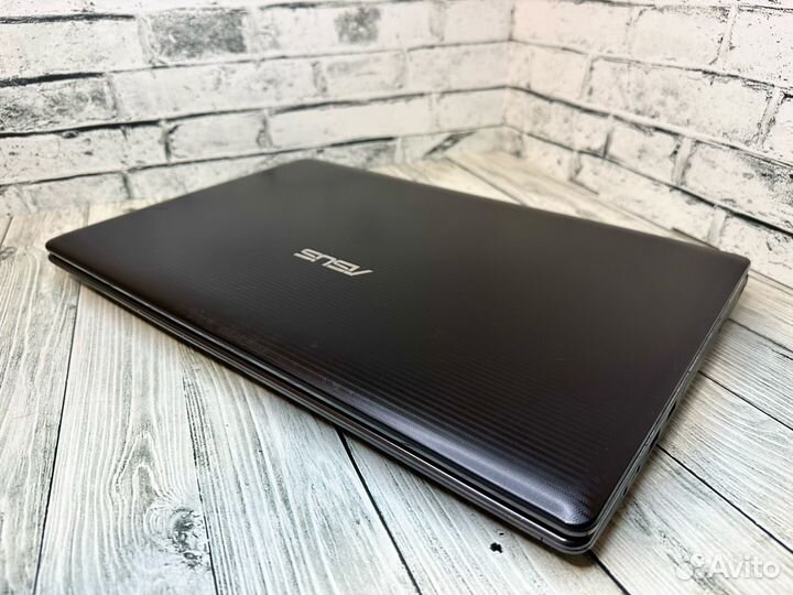 Игровой/офисный ноутбук Asus SSD/17 дюймов