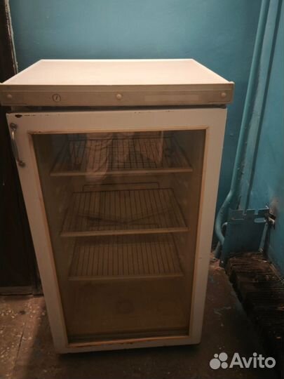 Холодильник маленький, барный