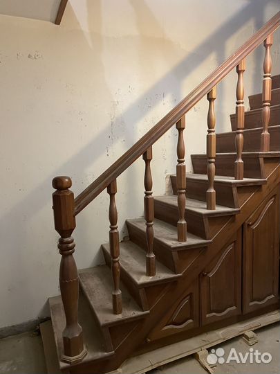 Продам лестницу прямой марш